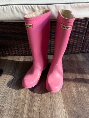 Hunter Bright Pink Women's Tall Rubber Rain Boots